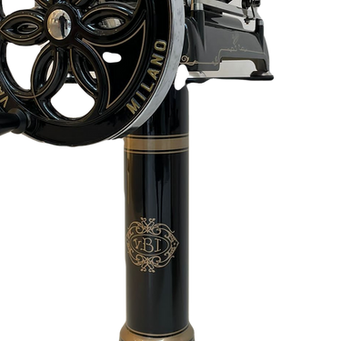 Volano B114 Black & Gold (mittatilaustyönä)