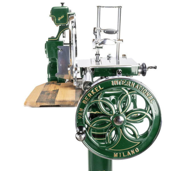 Volano B114 - finished with a special British Racing Green paint 